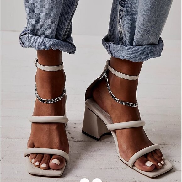NWOB Free People Parker Creme Leather Chain Heels Sz 37
